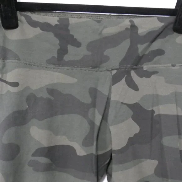 TNA | small | Camouflage Patterned Stylish Leggings | NWOT - Picture 4 of 16